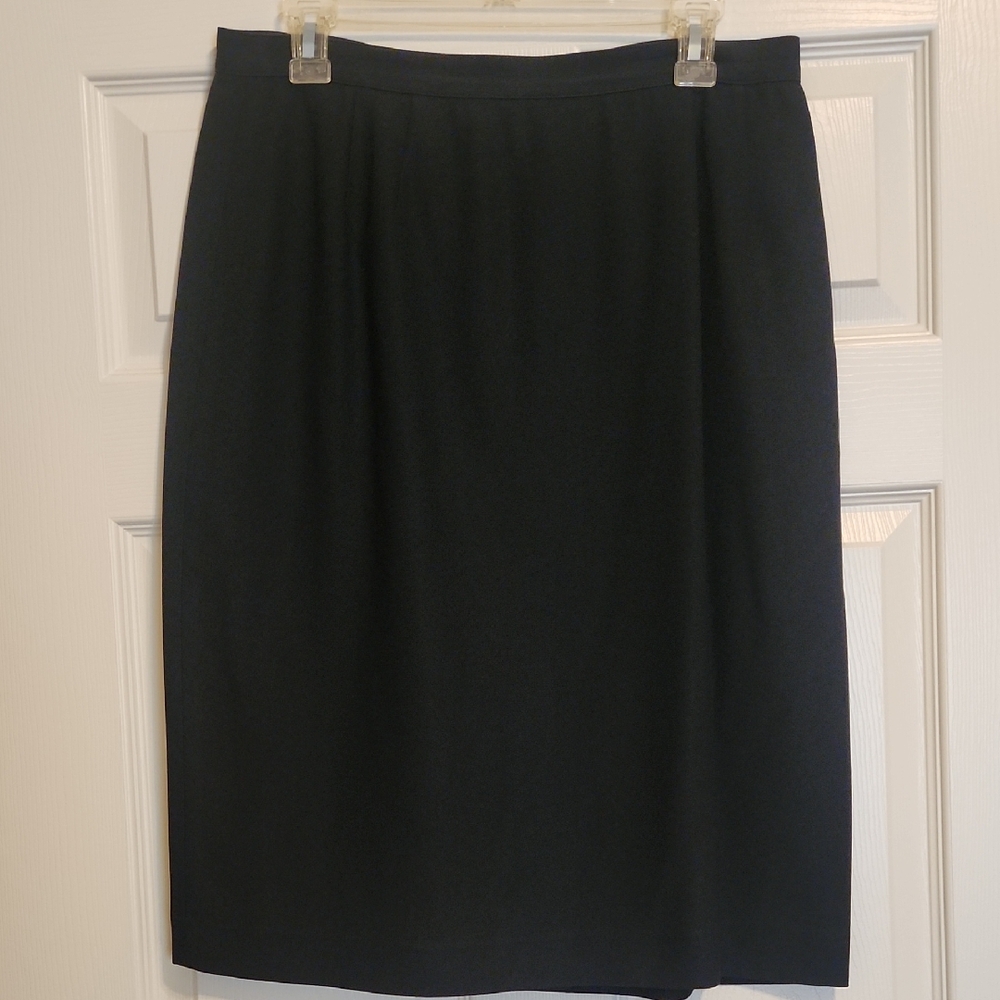 Kasper & Company ASL Black Pencil Skirt, Like New, 14
